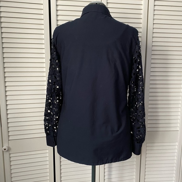 Banana Republic lace front blouse Navy L - Picture 3 of 8